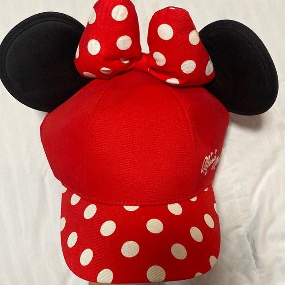 Disney Accessories - Disney Minnie Mouse Hat
